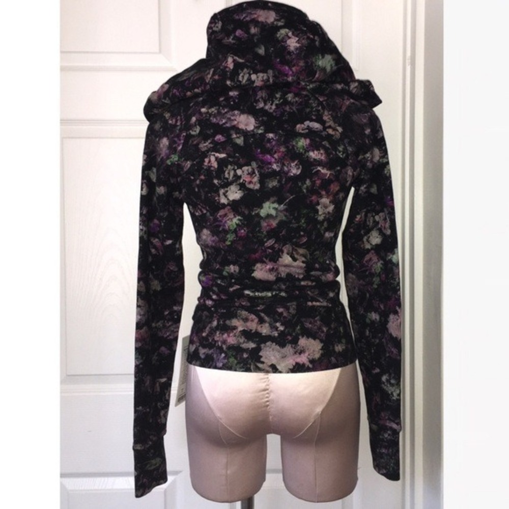 NWT Lululemon Floral Print Scuba Hoodie Fleece Lined Sweater - Picture 6 of 10